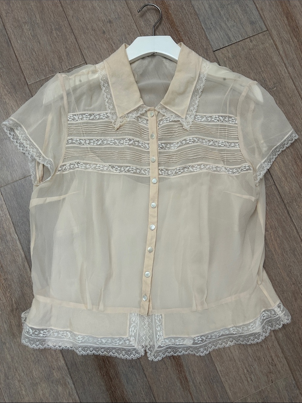 Silk Chiffon Sheer Lace-Trim Button-Front Blouse - Cream size M